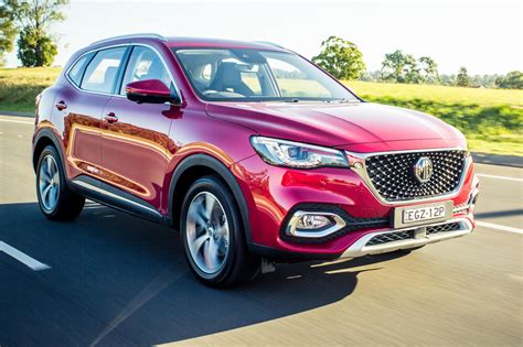 We look at the best SUVs and crossovers on sale right now. South Africa’s best-selling SUVs and crossovers right now – including 5 priced under R300,000 – BusinessTech Markets data